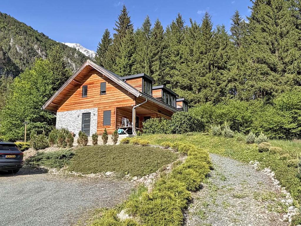 Chalet Presseggersee freistehend auf 2.000 m² Grundstück mit viel Privatsphäre